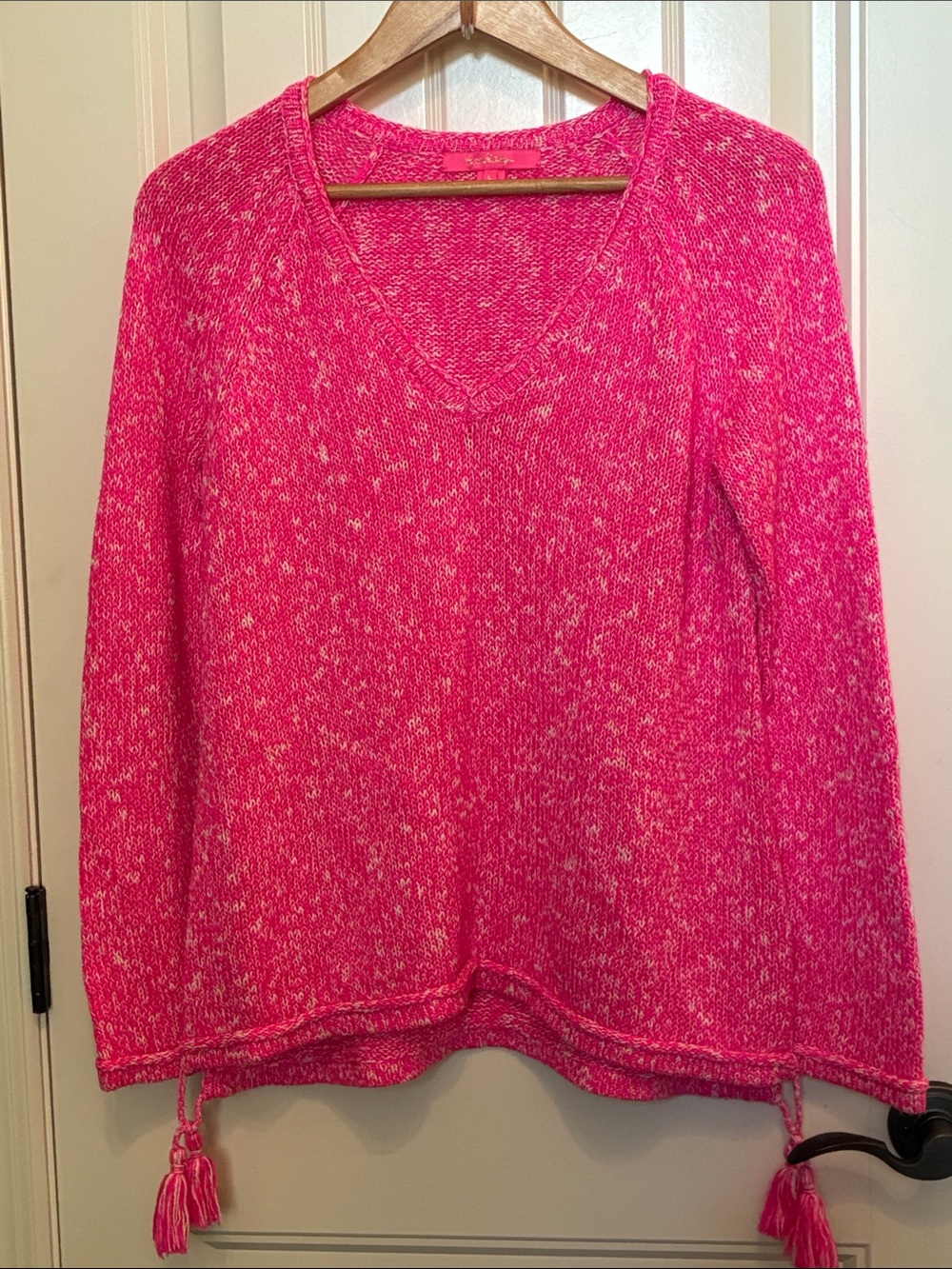 Lilly Pulitzer L  Hot Pink Marled Knit Top w Long Sleeves Gold Logo Side Tassels